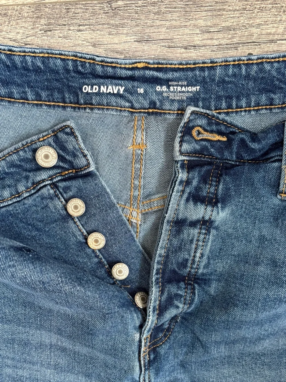 Old Navy OG Straight Denim Shorts 16 High Rise Button Fly Frayed Raw Hem Smooth